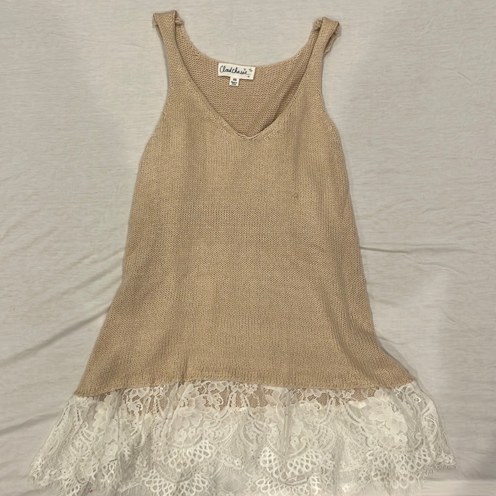 Cloud Chaser size xs girls knit dress. Brown dress with white floral lace at end